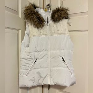 Hooded white puffer vest